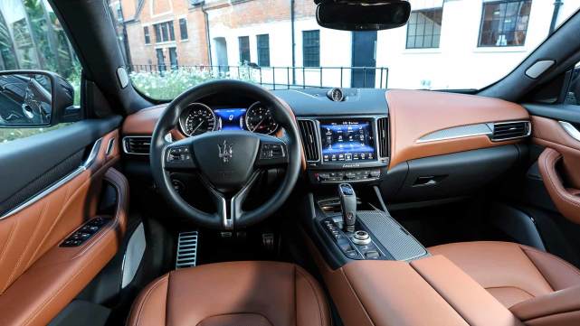 玛莎拉蒂莱万特levante意大利风味高性能suv