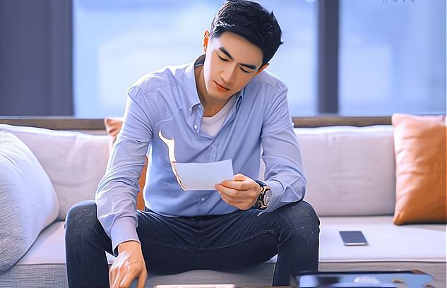 娱乐圈最著名的钢铁直男,要不是长得好看早就让人打死了