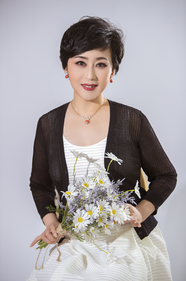 静水深流执著弘扬越剧艺术访戚派名旦金静