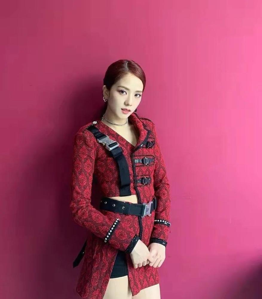 金智秀那些名场面舞台造型合集