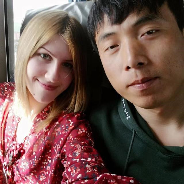 中国小伙娶乌克兰媳妇图片