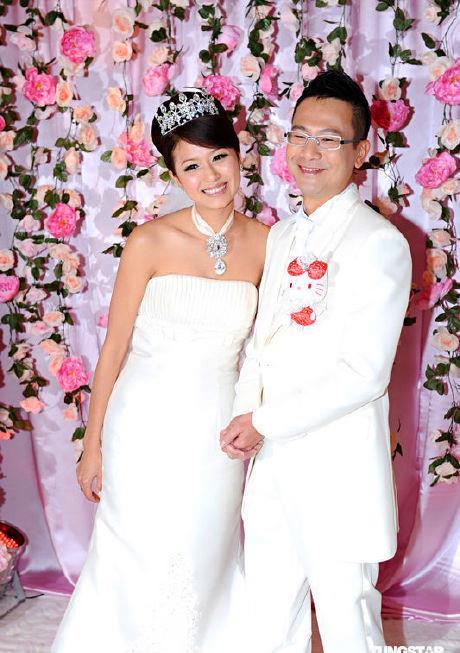 韩马利与杜燕歌,一位是活跃于荧幕前的"妈妈专业户",另一位则是在幕后
