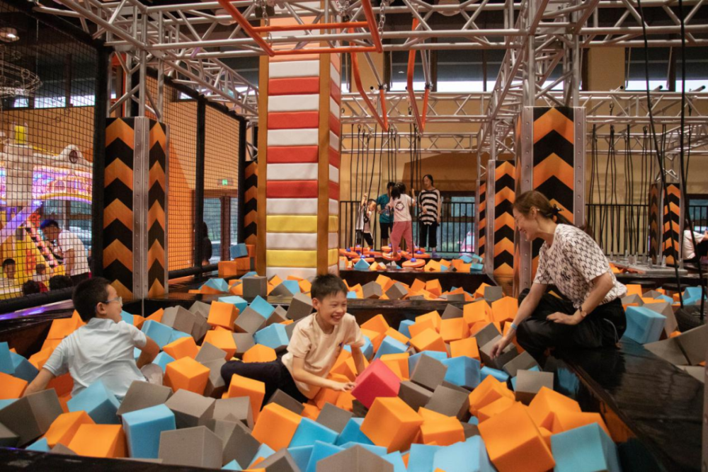 溜娃好去处这里有个探险世界人气爆棚