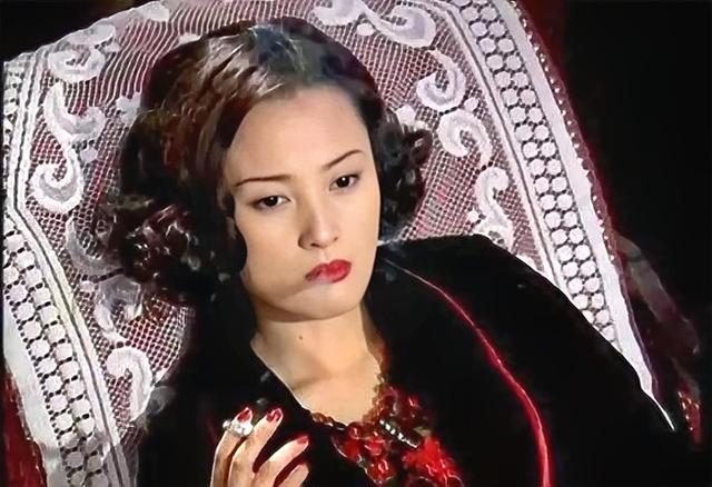 演活一个顾曼璐就够了她却演活6个角色每个都是绝色美人