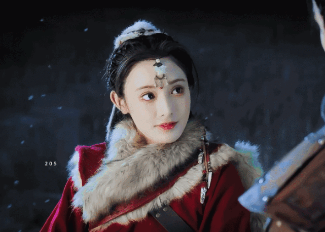 彭小苒新剧君九龄热播从主持人转型演员演技精湛获好评