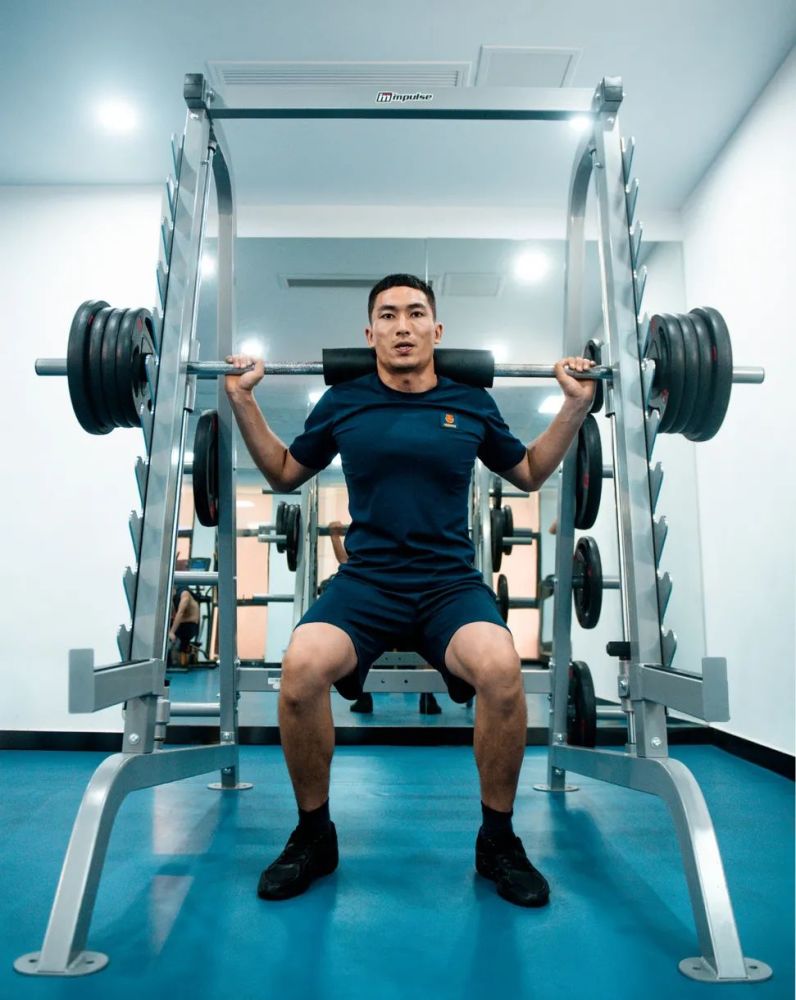 铁血硬汉"蓝朋友"!