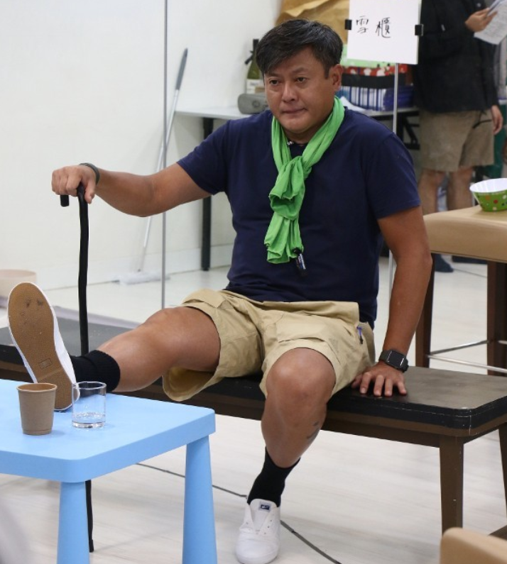 放弃移居国外53岁魏骏杰渴望回内地工作有意将女儿送北京读书