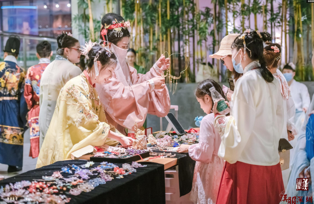 中秋佳节来深圳世界之窗感受汉服之美_腾讯新闻