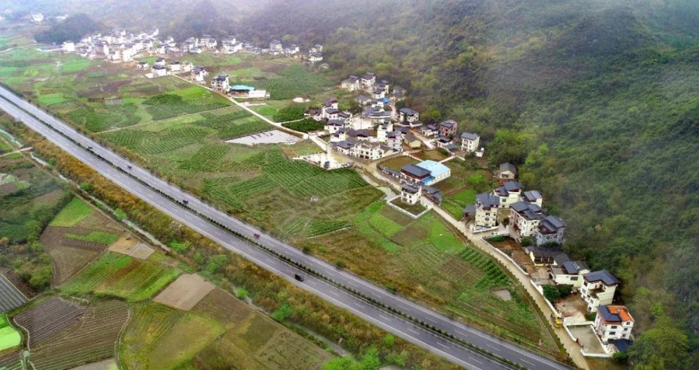 風貌提升改造後的平樂縣二塘鎮茶林村委上河村,大面山村.