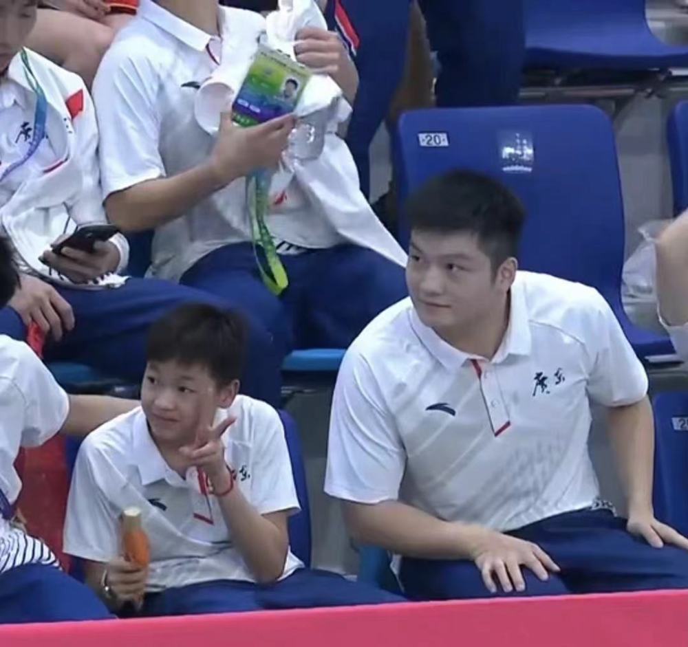 其中,谢思埸拿下3金,全红婵,陈艾森等人则拿下2枚金牌.