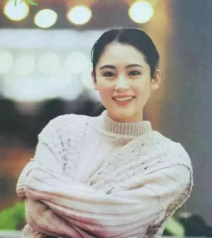 明星们的老照片又土又瘦的郑爽18岁的白百何谁最让你惊奇