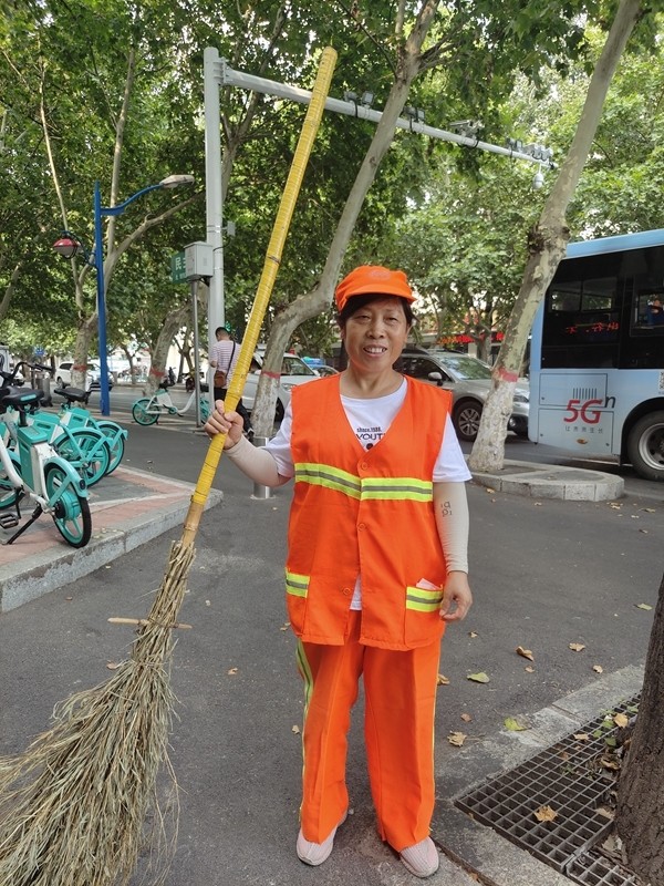 焦作一环卫工为防汛救灾捐款1000元