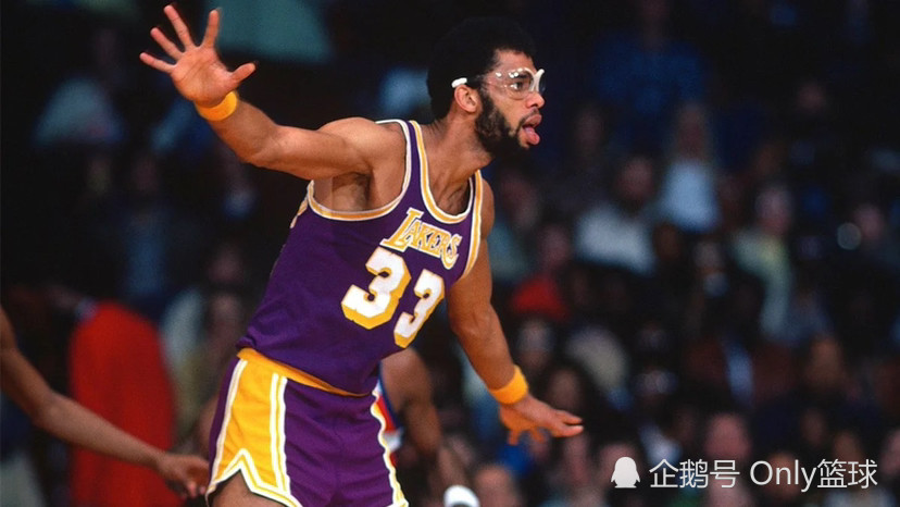 nba 名宿贾巴尔谈天勾技术：五六年级就开始训练，直至纯属！