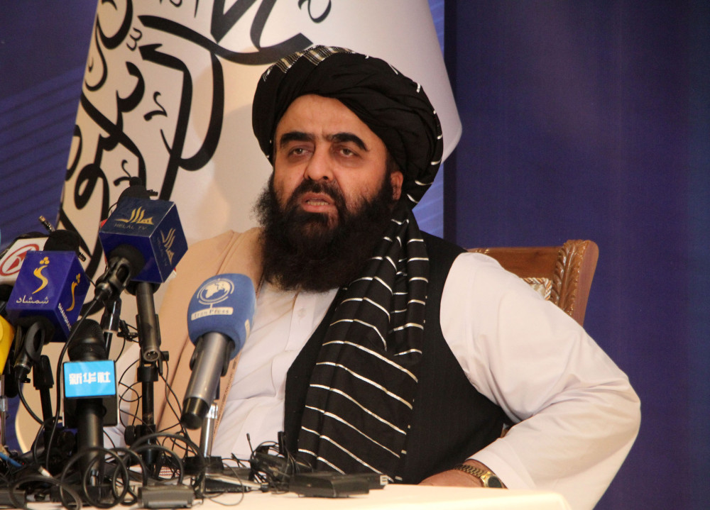 问题,以及美国等外国公民和此前与美方合作的阿富汗人的安全通行问题