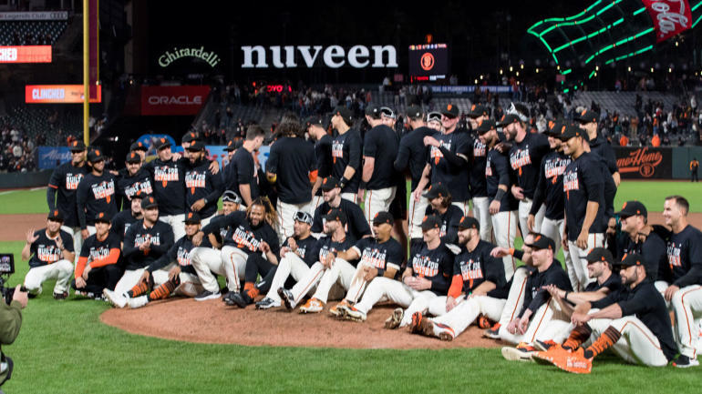 奇数年也试一试 巨人成为mlb本赛季首支锁定季后赛席位球队 全网搜