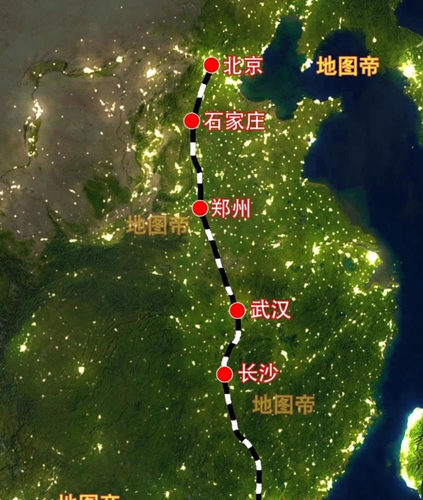 京广高铁,是是我国南北交通大动脉京广线上最主要的高铁线路,北起北京