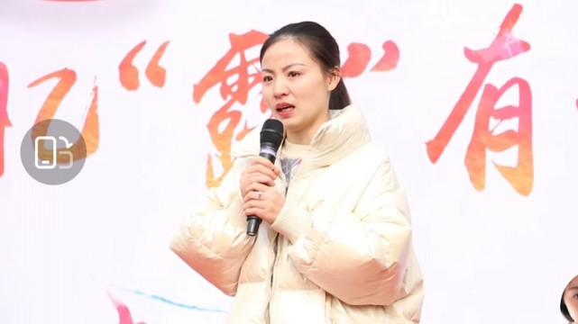 抗癌露露去世一周年,妻子携网红小阿青发新歌怀念,做公益"忆露前行"