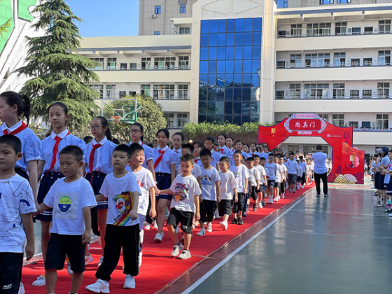 湖北省荆门市实验小学举行新生入学礼