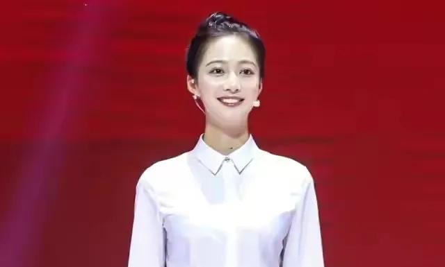 未来中国主持人中的一位希望之星，冯琳！颜值才华女神