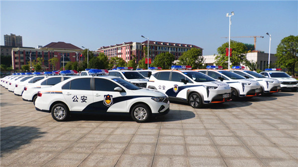 再添新动力40台新警车提升莲乡基层警务装备水平