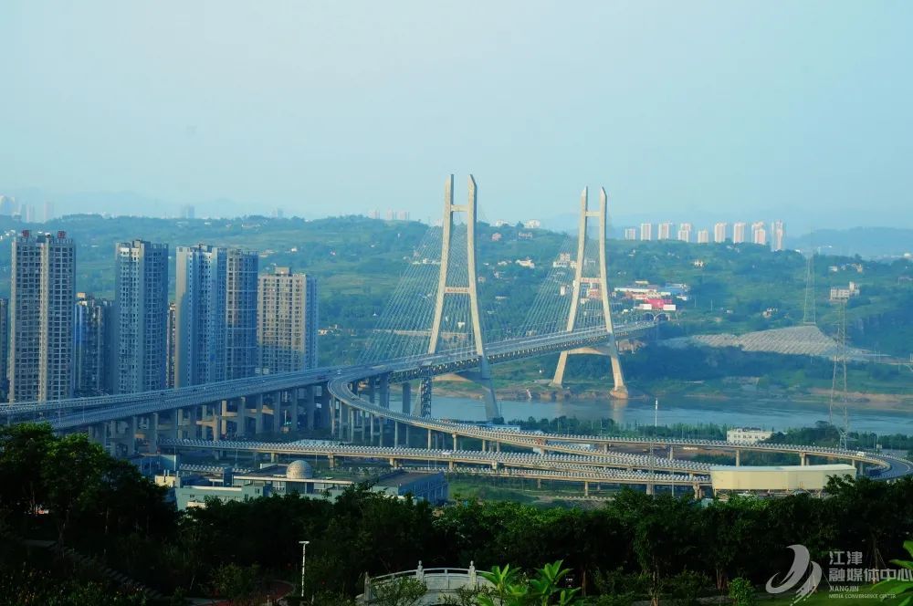 区委书记李应兰调研城市建设工作_腾讯新闻