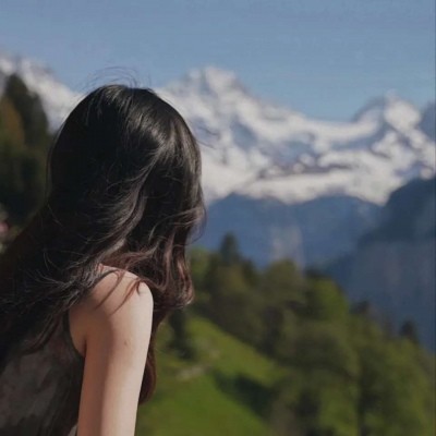 淡淡忧伤的唯美背影头像