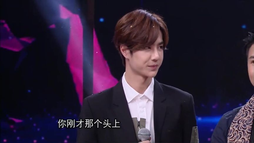《天天向上》主持人2016年4月29日2016年4月29日,与姚晨,唐嫣联袂主演