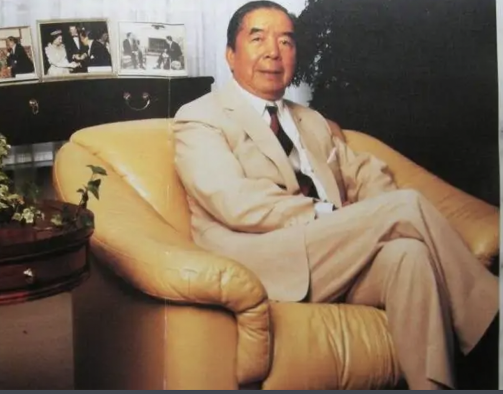 包青天后人包玉刚性情像包拯成船王后数次向母国捐巨款