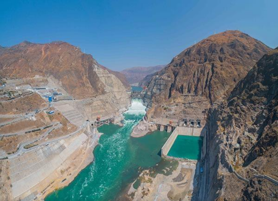 中国为啥耗费5300亿造水电站美国搞不懂如今终于明白东方智慧