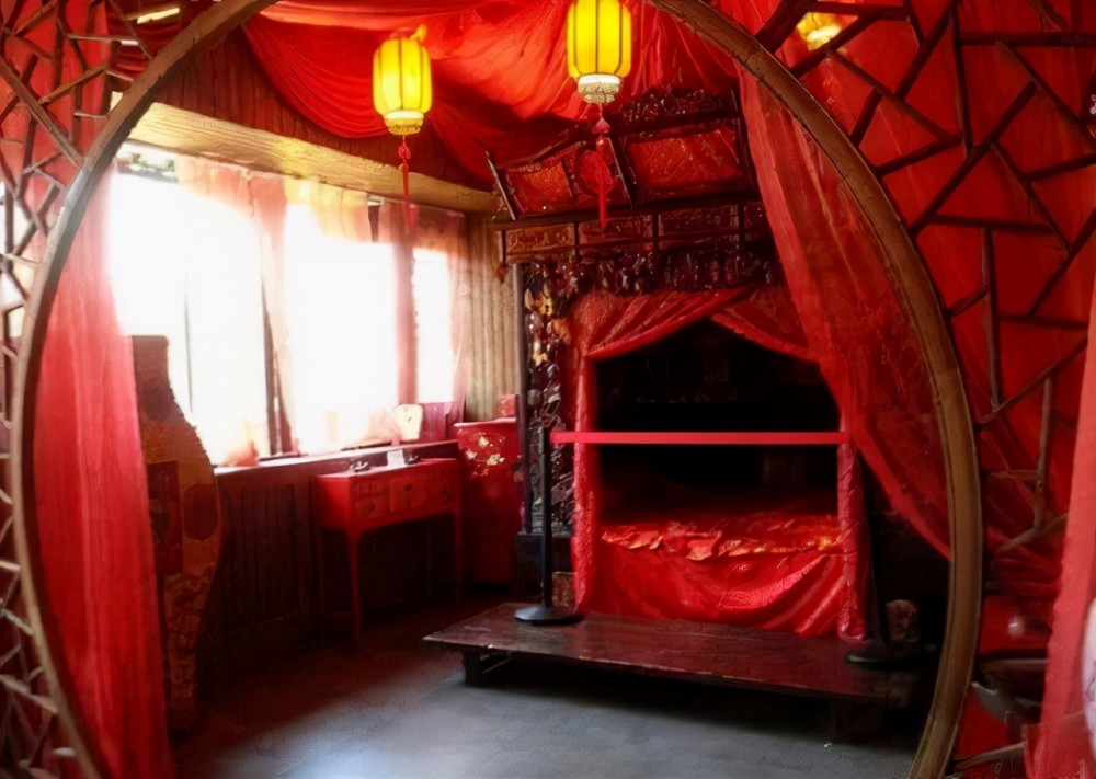 古人房中的春凳有何妙用?现在还被使用,不得不佩服老祖宗的智慧