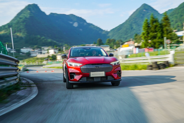 这车有点上头 动态试驾福特 mustang mach-e