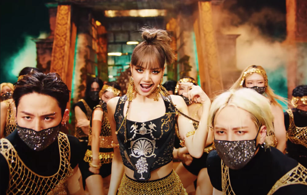 lisasolo单曲mv上线百变造型不得不服