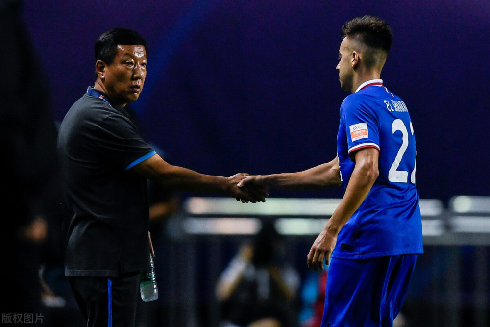 穆里尼奥 2-1！中超弃将在穆里尼奥手下爆发，打进绝杀球率队登上联赛第一