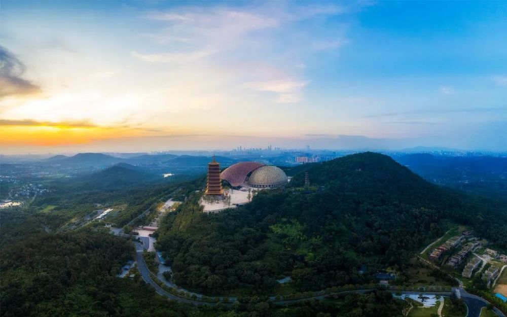 南京牛首山风景区(南京牛首山风景区什么时候建成的)