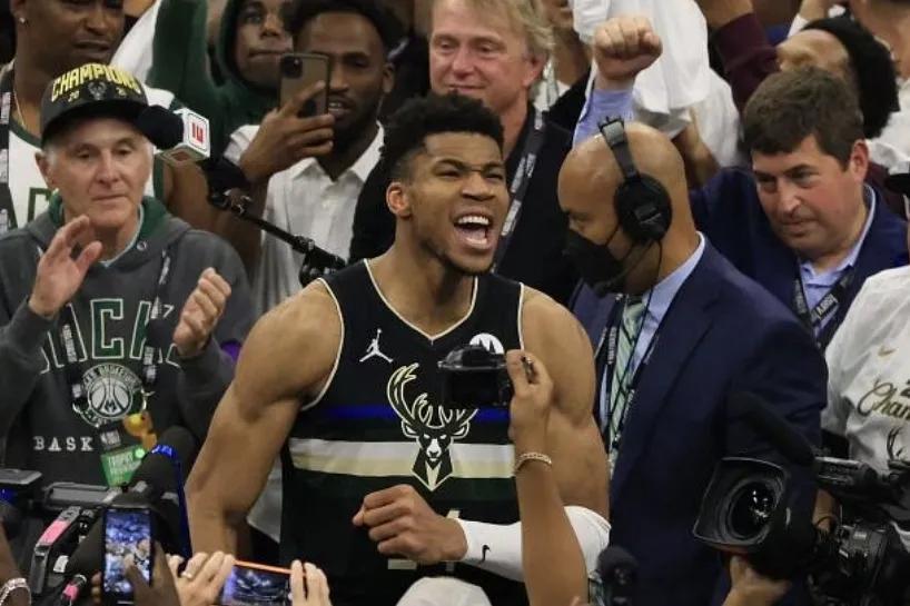 恩比德 NBA2021-2022赛季最好的五名非洲球员，喀麦隆独占两人