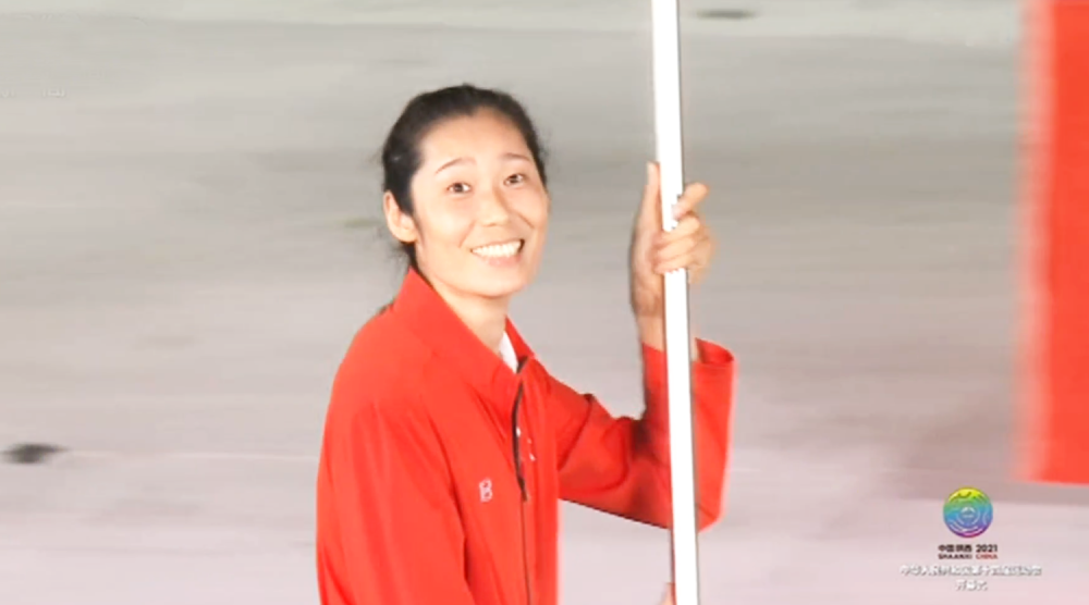 十四运会正式开幕,张嘉益闫妮等陕西籍艺人登台献唱,杨倩点燃主火炬