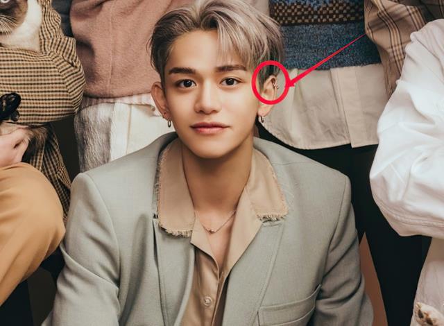 黄旭熙为何在耳朵上贴胶带不是受伤真正原因只有宋雨琦心疼