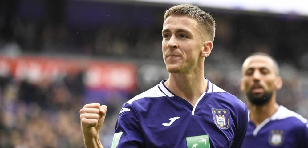 获米兰买断,并于国际赛取得处子进球的比利时边路新星!