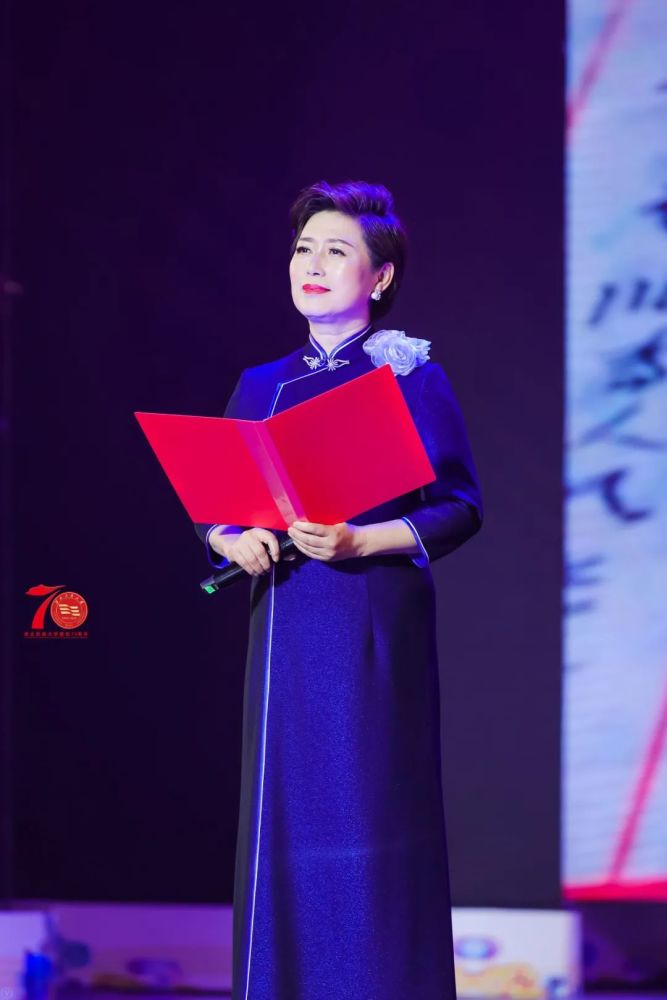 文化名人访谈丨用声音感动万千听众访朗诵者于芳