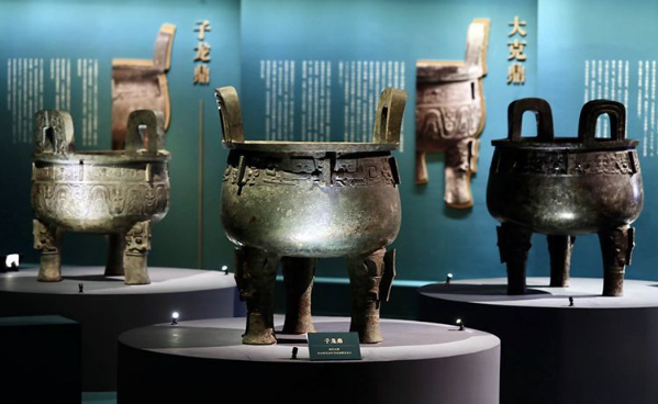 三大青铜圆鼎前世今生：子龙鼎流落日本百年 大盂鼎、大克鼎险丧抗战炮火_腾讯新闻