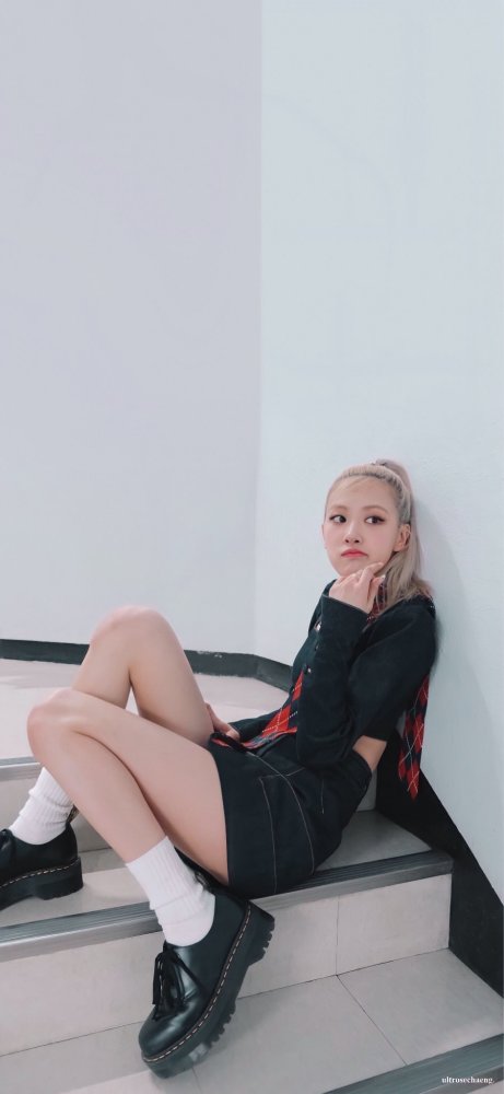 rose朴彩英全屏壁纸