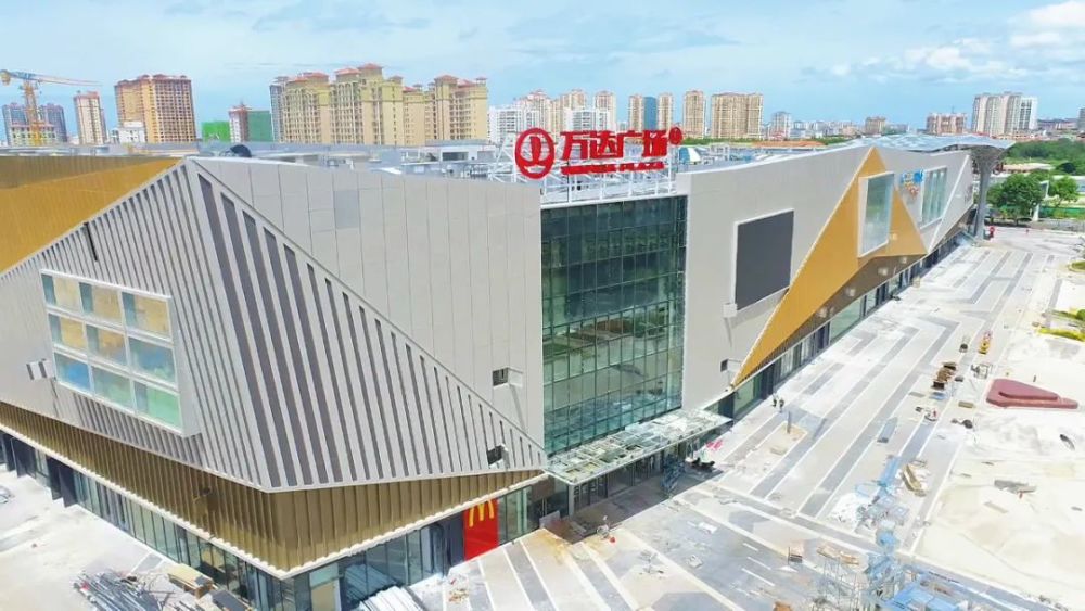 高空航拍9月30日万达广场开业