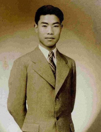 陈纪恩出身贫寒,无权无势,孔家对两人的恋爱十分反对,但耐不住孔令仪