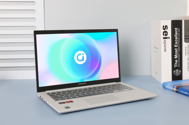 性能强颜值高 华硕adolbook轻薄笔记本电脑赏析