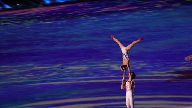 托举演员一天要做1500个俯卧撑