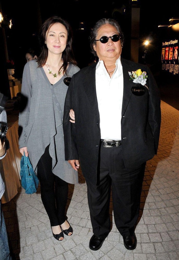 洪金宝混血娇妻真高贵,虽然骨架有点大,但是穿衣显出模特气度