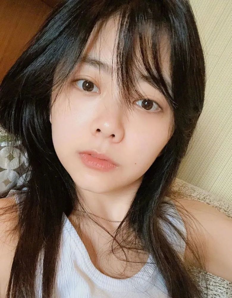 王冰冰素颜上综艺?皮肤状态可太能打了!