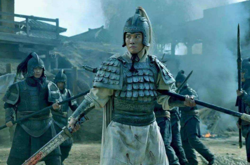 古代的"枪"杆是用什么材料做的?并不是铁棍,普通人也用不起