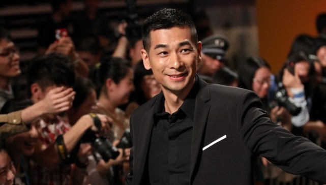 梅艳芳的前男友,一身正气专治"哈人"的赵文卓,"凭什么"翻红?