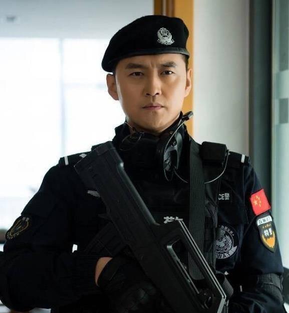 同时也希望下一部能把更多《我是特种兵》的主演请过来,庄焱,郑三炮